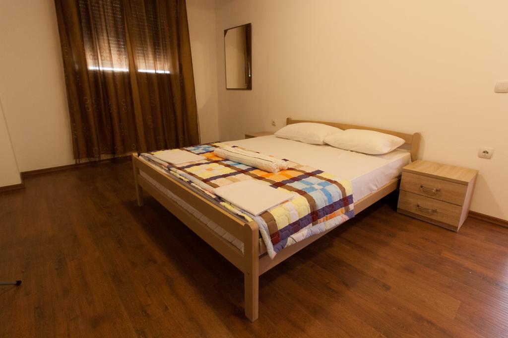 Art I Apartments Ulcinj Exterior photo